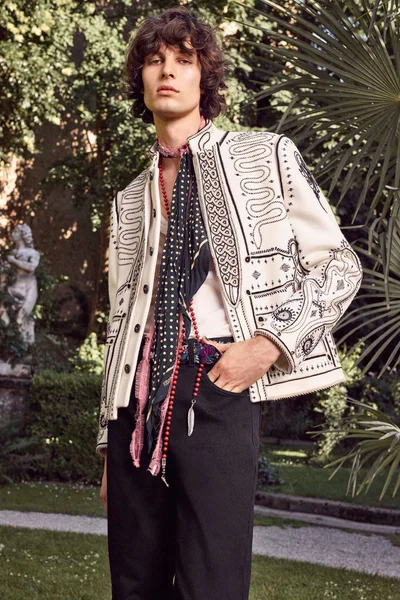 Look 27